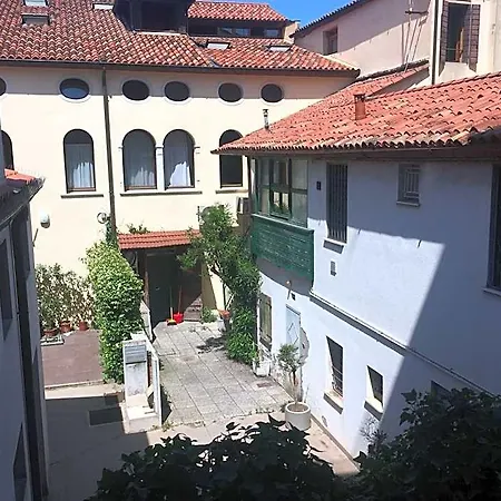 Residenza Giacomuzzi Bed & Breakfast