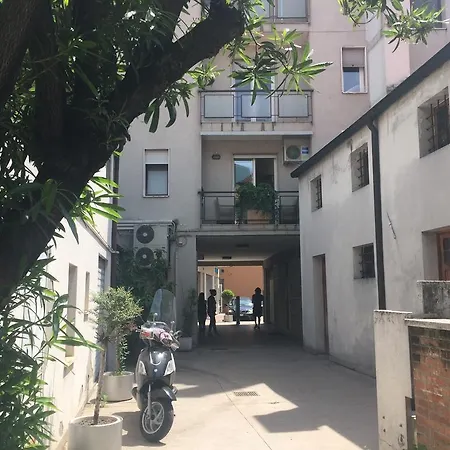Residenza Giacomuzzi Bed & Breakfast 3*